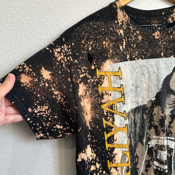 Medium AALIYAH Memorabilia t-shirt, RARE, VINTAGE - Picture 3 of 10